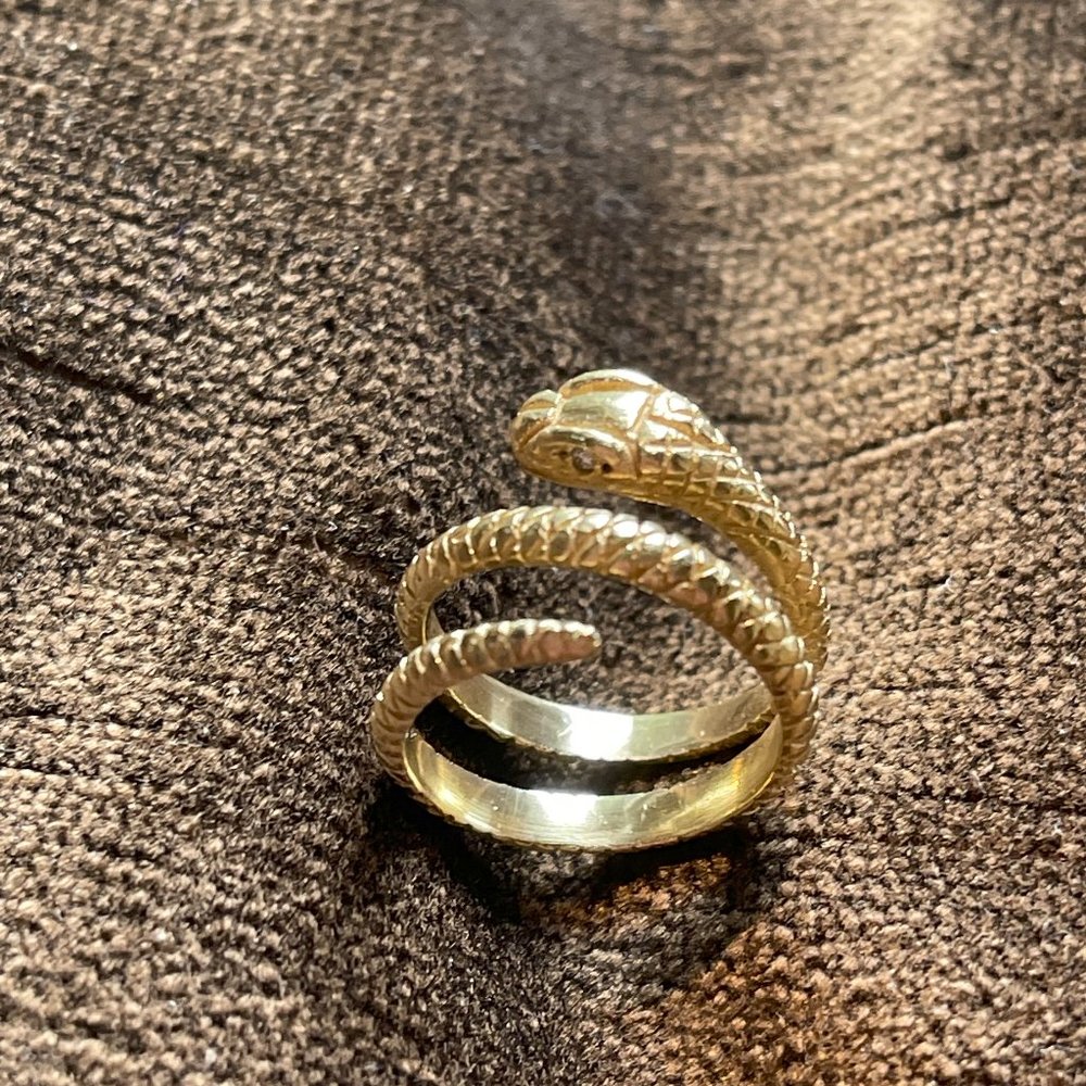 Gara Danielle Gold & Diamond Snake Ring